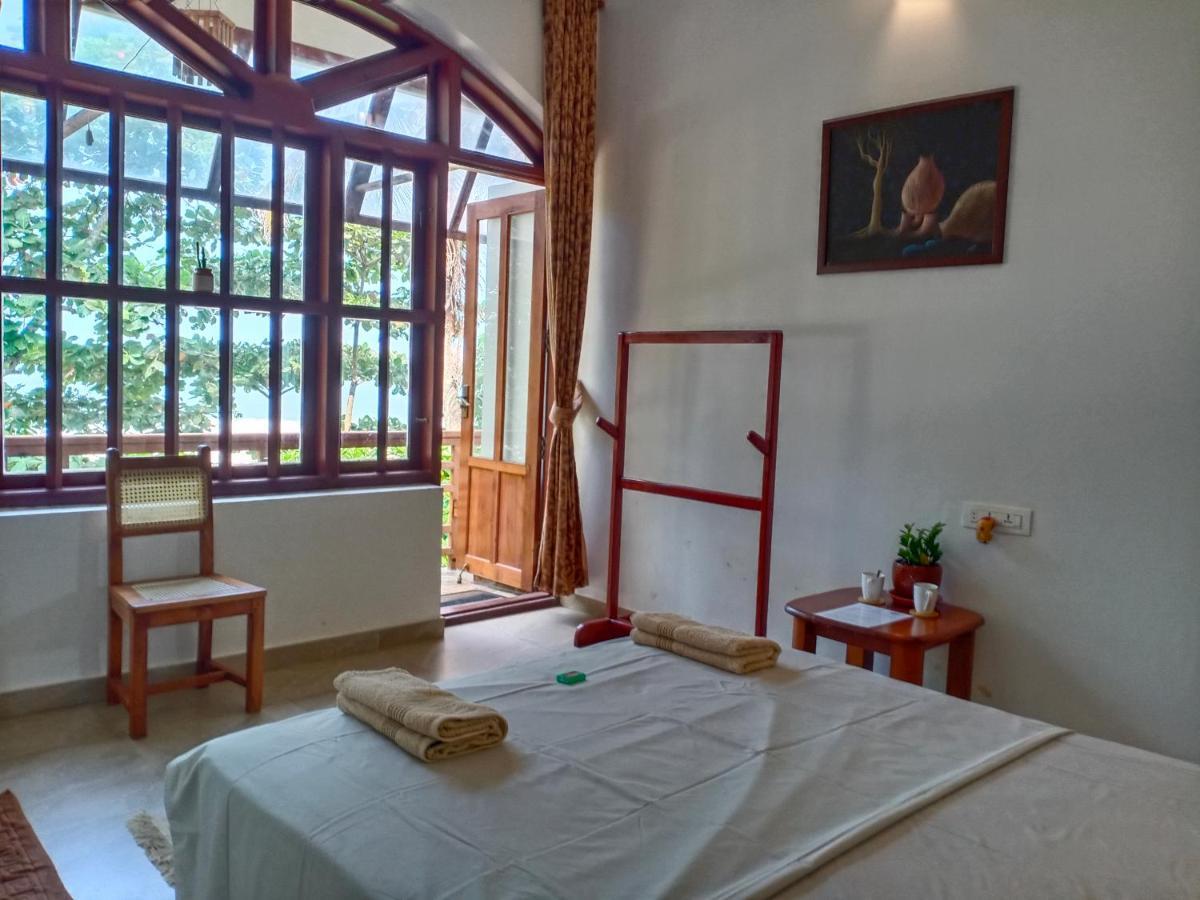 Neela Waters - Beach Home Alappuzha Exterior photo